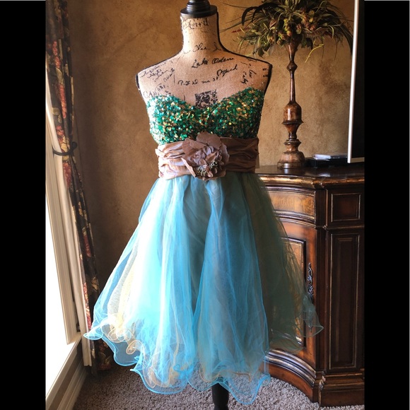 🆕 NWT! Chicas Prom Dress!!! Fabulous!!, - Picture 2 of 4